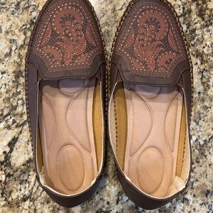 Comfort Women's Brown Slip-On Loafers